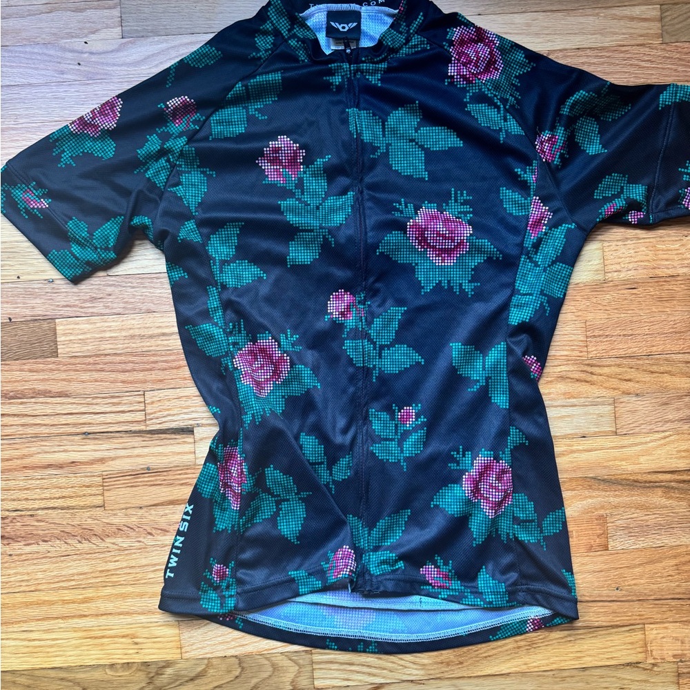 Twin Six Women’s Medium Cycling Jersey